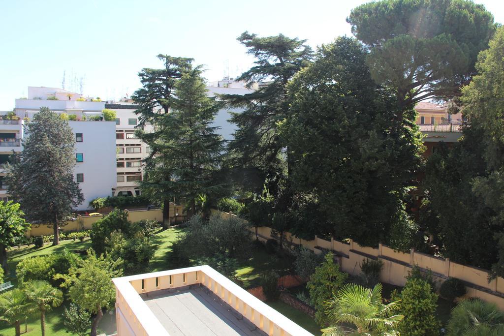 Room In Roma Isole Room photo