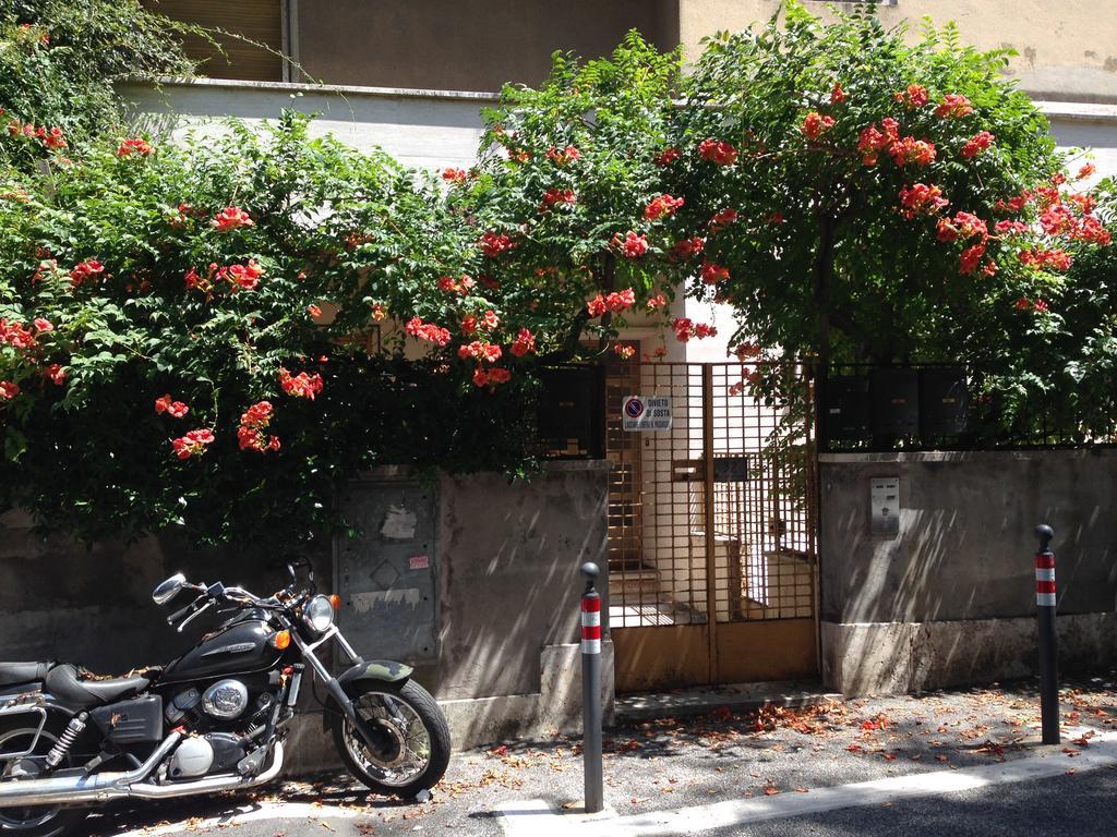 Room In Roma Isole Exterior photo